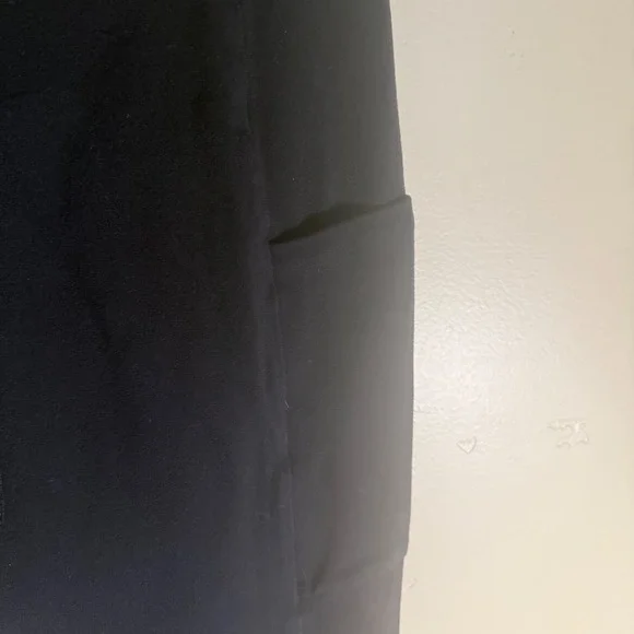 Alo Yoga Checkpoint HR Cargo Leggings Womens Med Black Pockets 26" Inseam Yoga - Picture 3 of 9